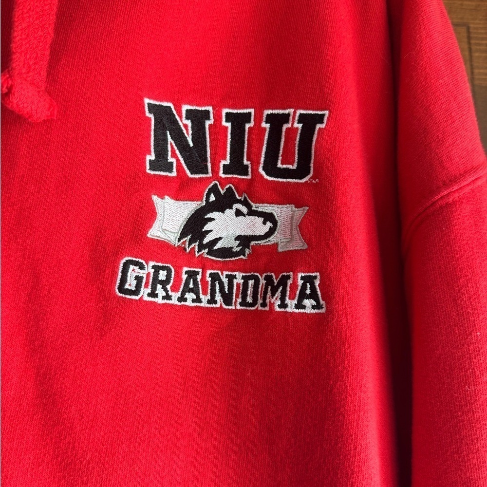 Vintage NIU Zip-Up Hoodie 🐾 - Picture 2 of 4